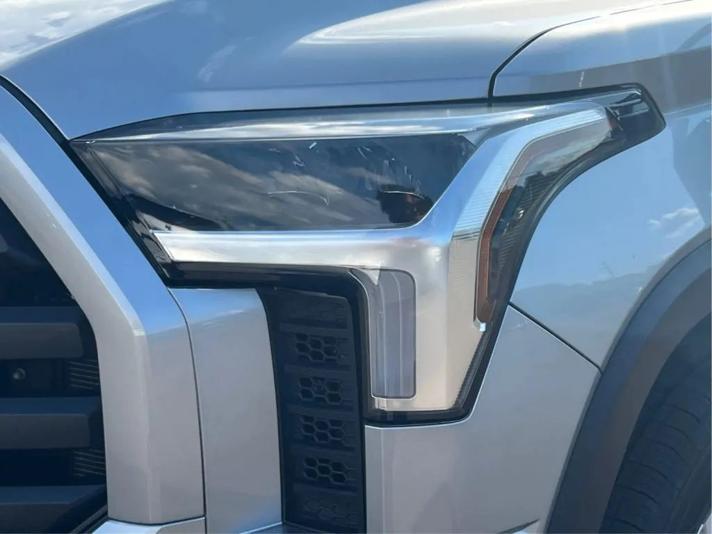 Toyota Tundra photo 30