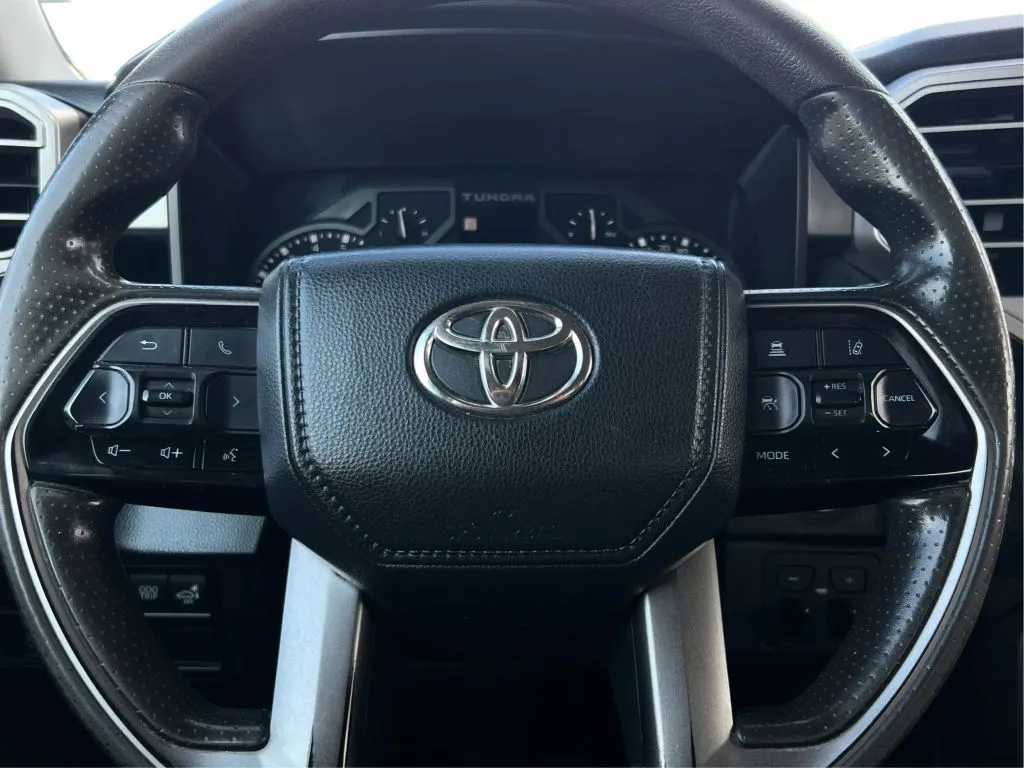 Toyota Tundra photo 22