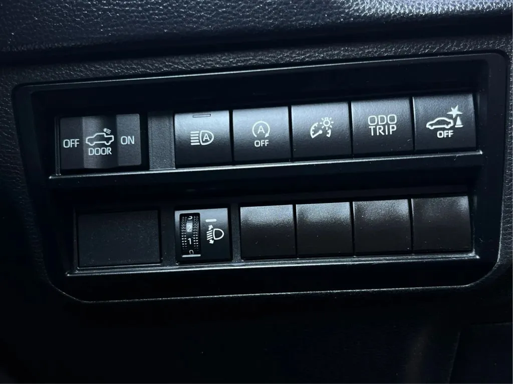 Toyota Tundra photo 23