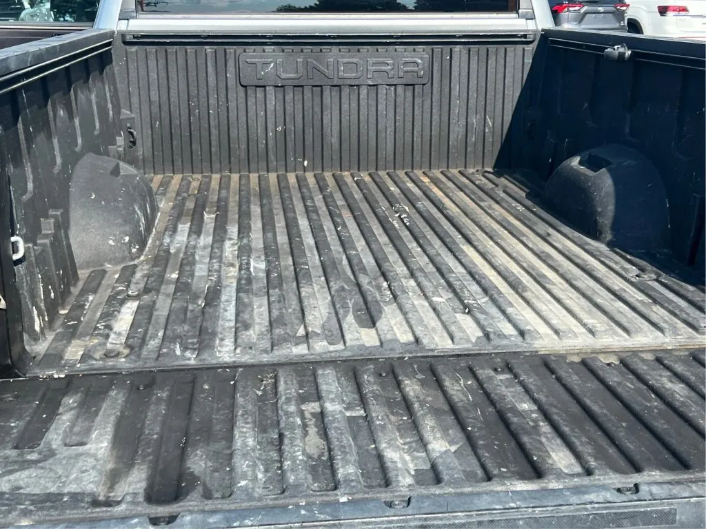Toyota Tundra photo 32