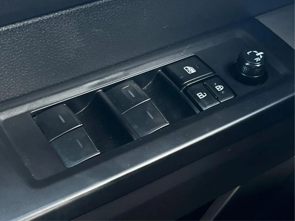Toyota Tundra photo 42