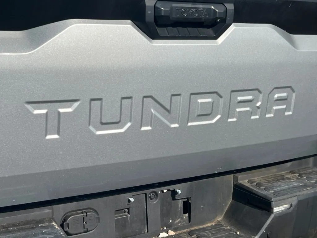 Toyota Tundra photo 27