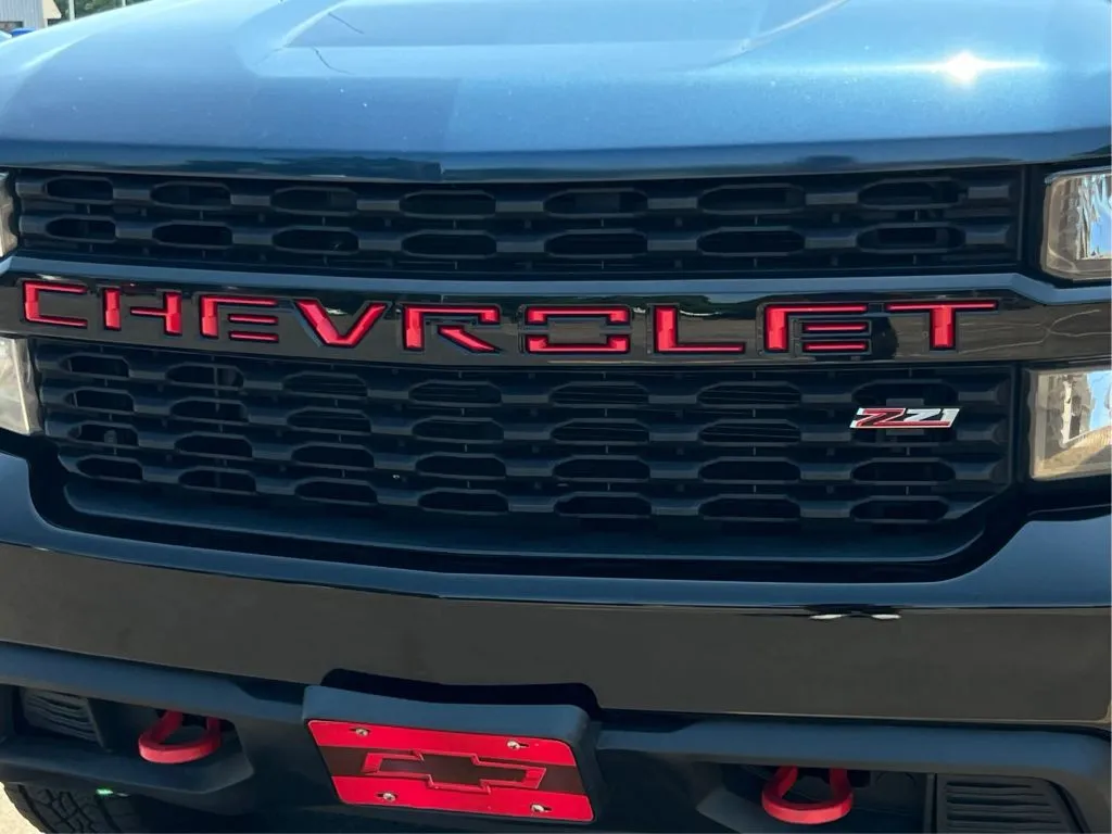 Chevrolet Silverado photo 34