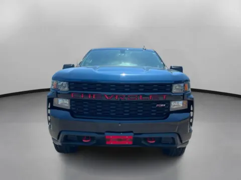 Another view of 2019 Chevrolet Silverado 1500 Double Cab Custom Trail Boss Pickup 4D 6 1/2 ft for sale in Manchester, CT at Drivemax