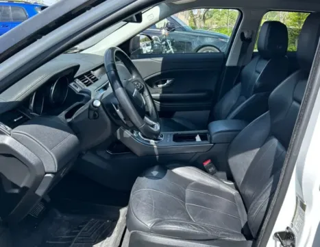 Photos of 2018 Land Rover Range Rover Evoque SE Sport Utility 4D for sale in Manchester, CT at Drivemax