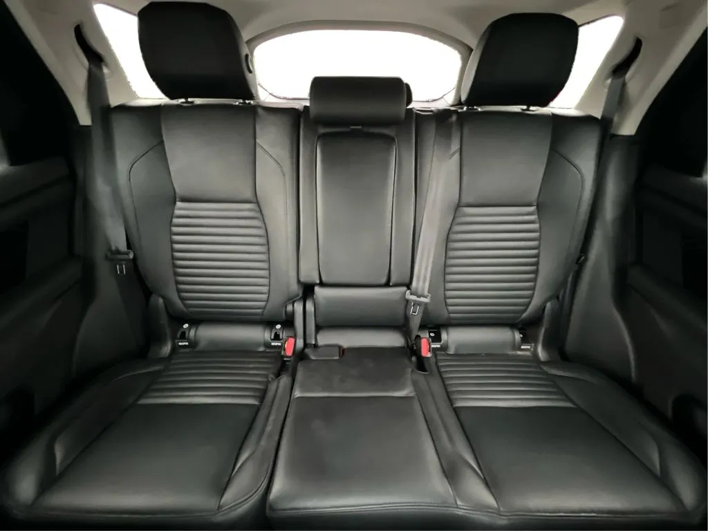 Land Rover Discovery Sport photo 19