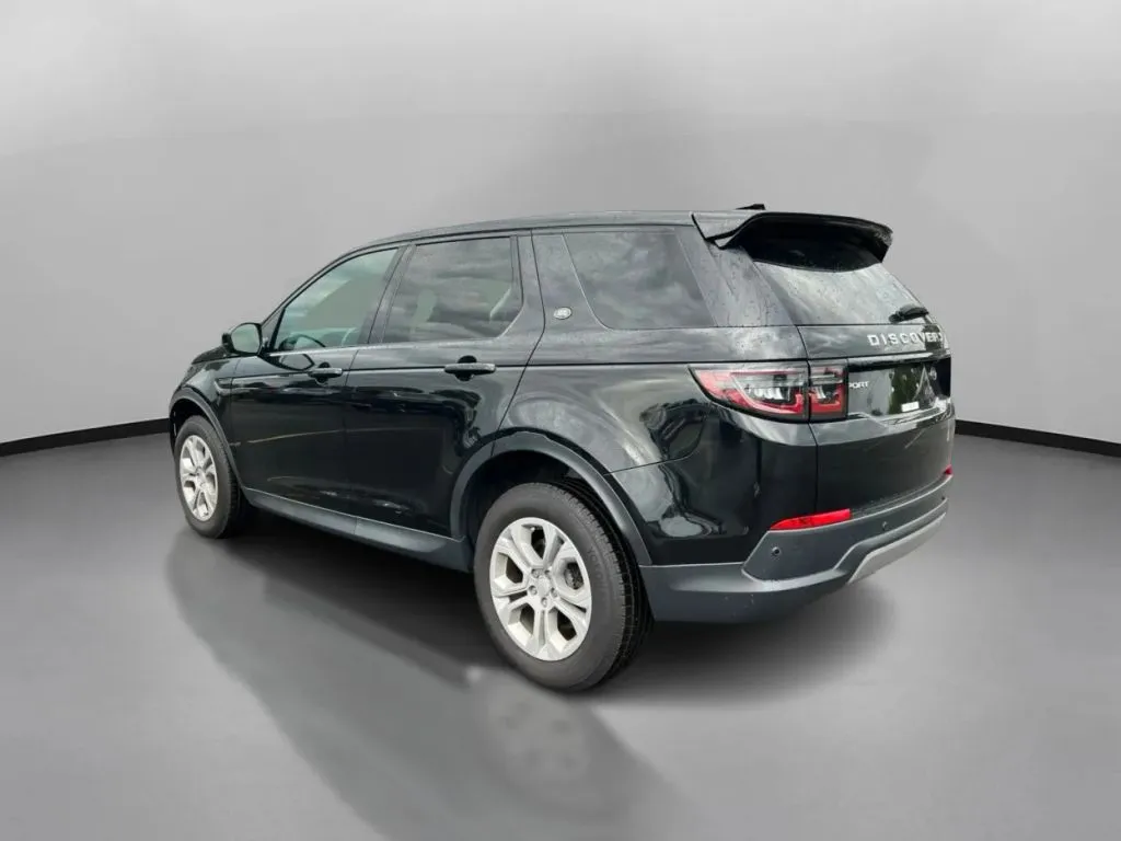 Land Rover Discovery Sport photo 13