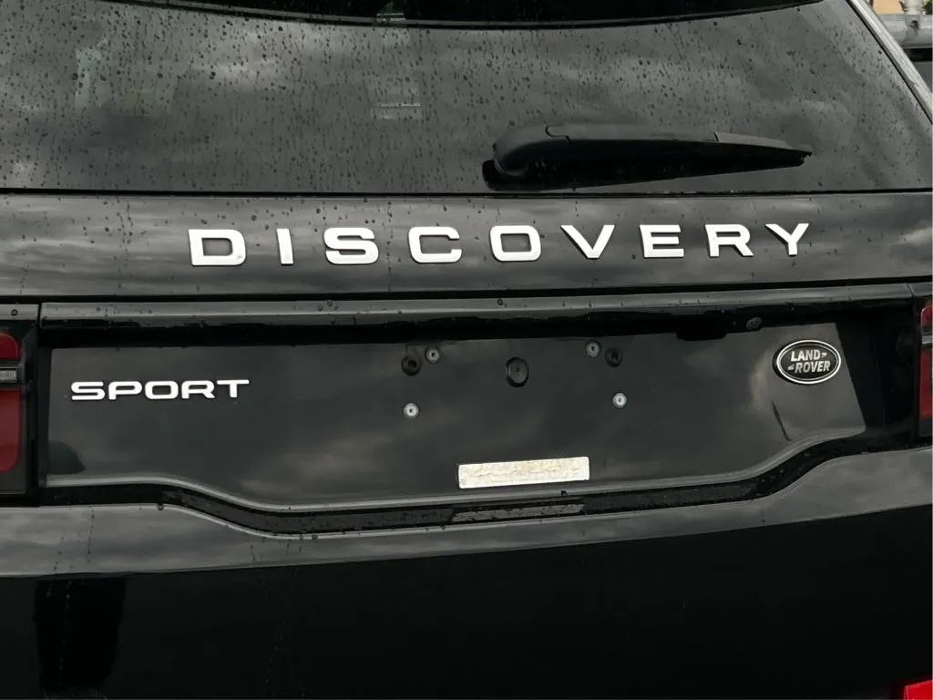 Land Rover Discovery Sport photo 30