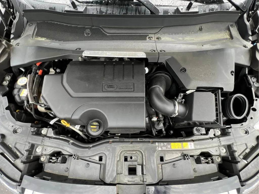 Land Rover Discovery Sport photo 29