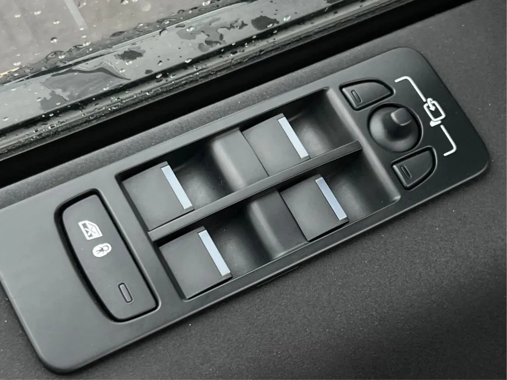 Land Rover Discovery Sport photo 46