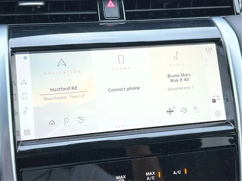 Land Rover Discovery Sport photo 20