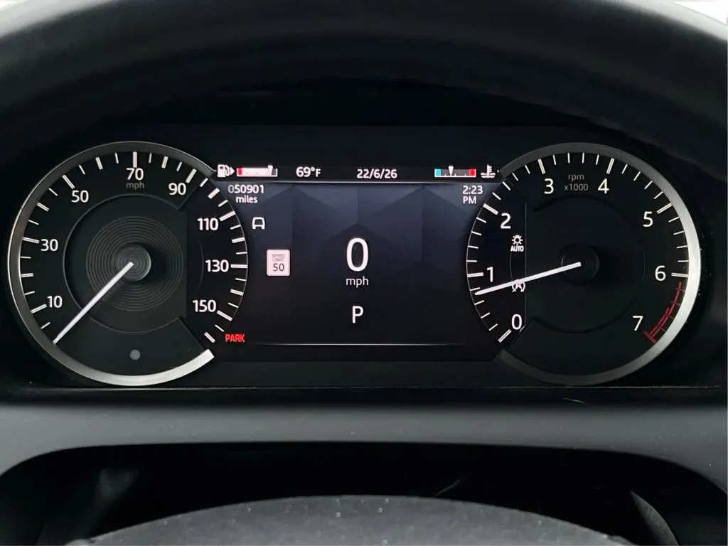 Land Rover Discovery Sport photo 22