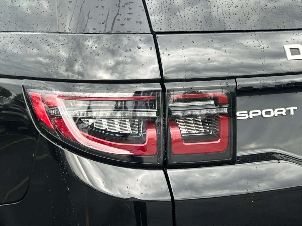 Land Rover Discovery Sport photo 34