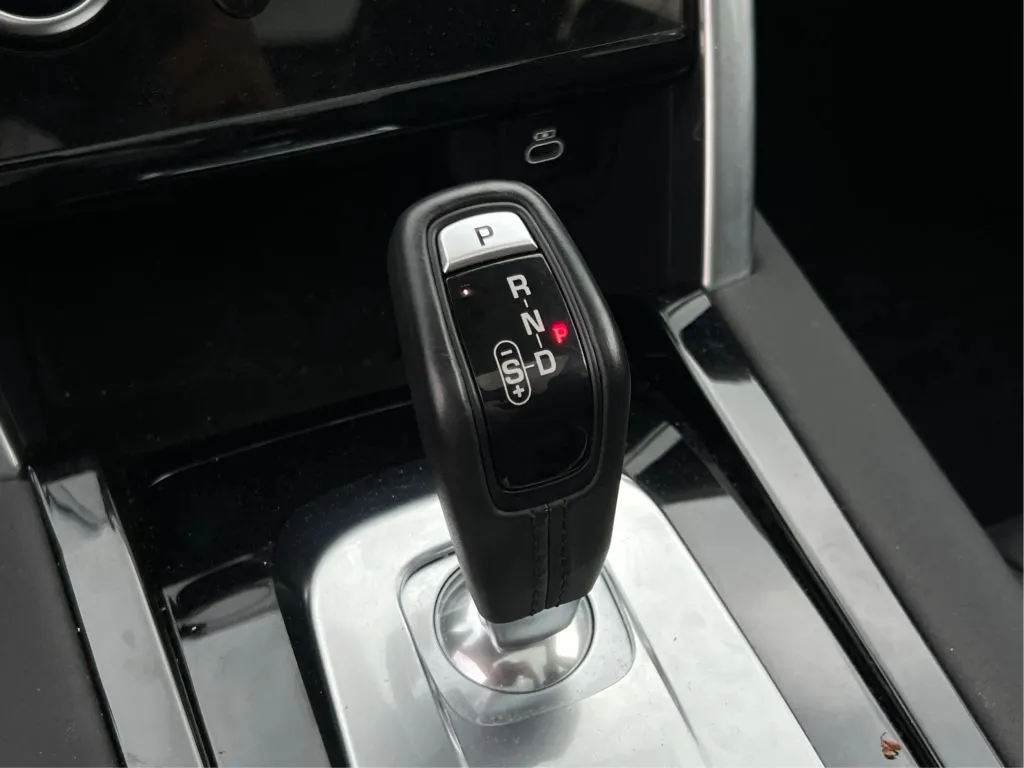 Land Rover Discovery Sport photo 49