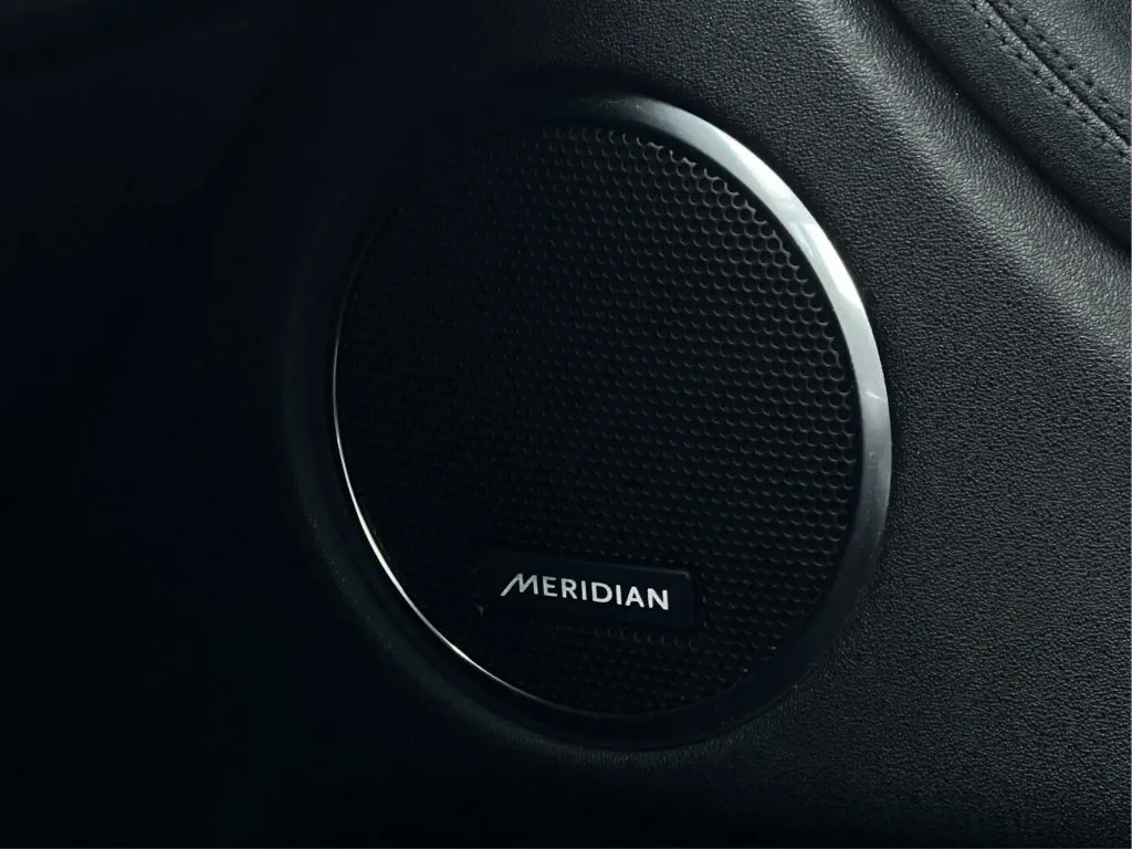 Land Rover Discovery Sport photo 43
