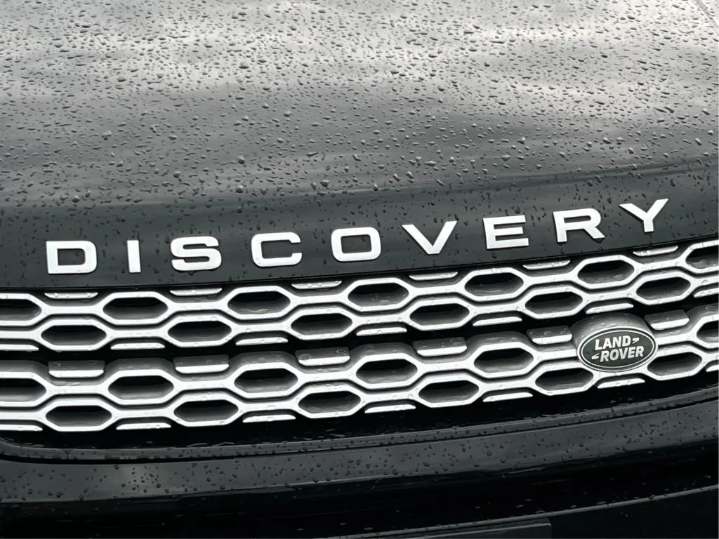 Land Rover Discovery Sport photo 36