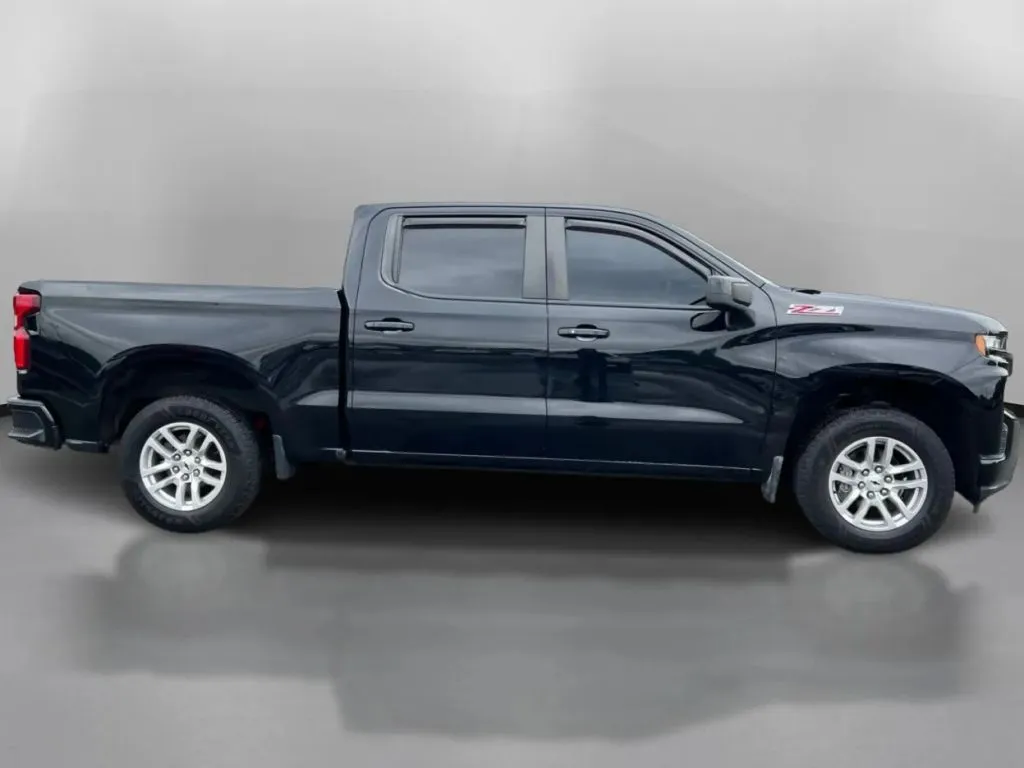 Chevrolet Silverado photo 7