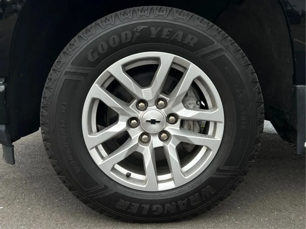 Chevrolet Silverado photo 29