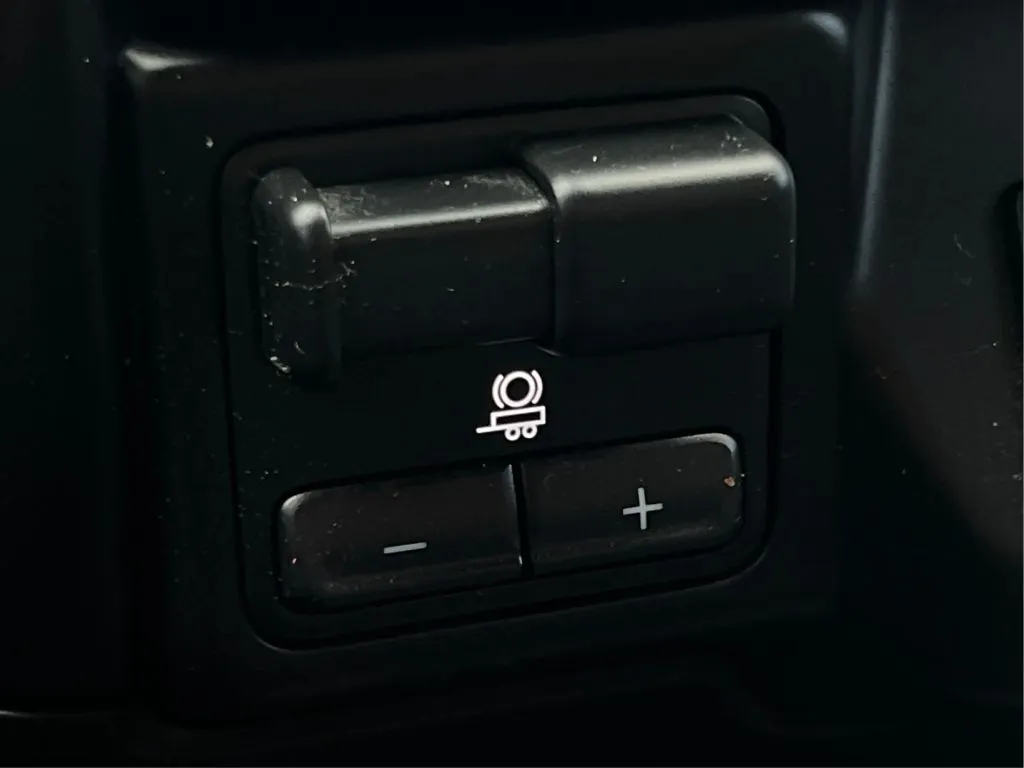 Chevrolet Silverado photo 44