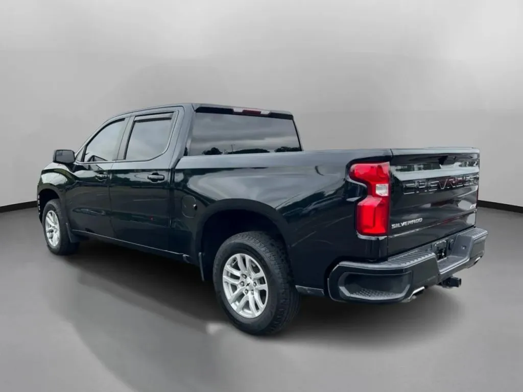 Chevrolet Silverado photo 13