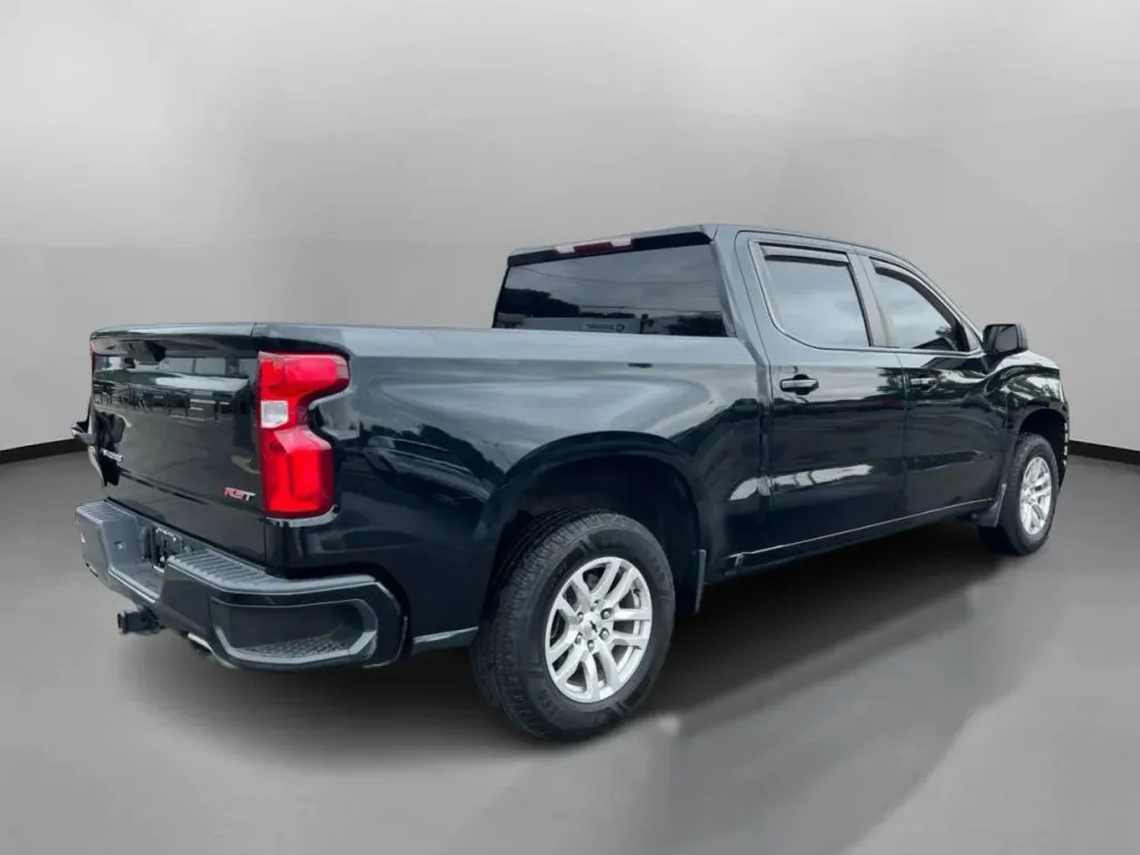 Chevrolet Silverado photo 9