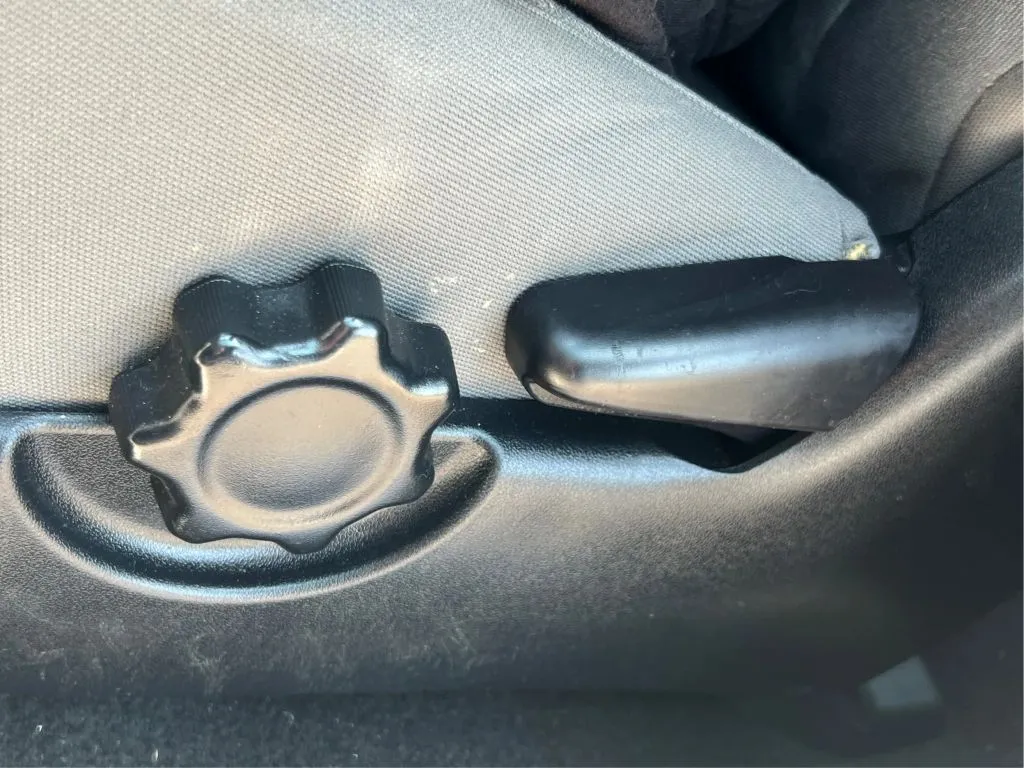 Toyota Tacoma photo 22