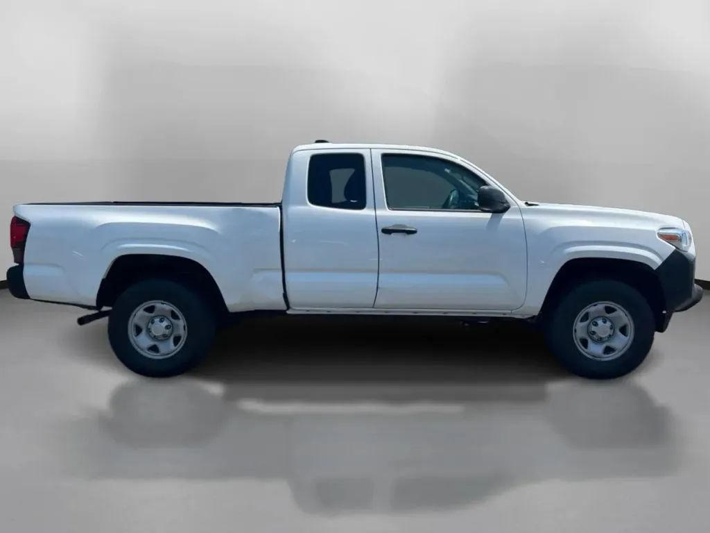 Toyota Tacoma photo 7