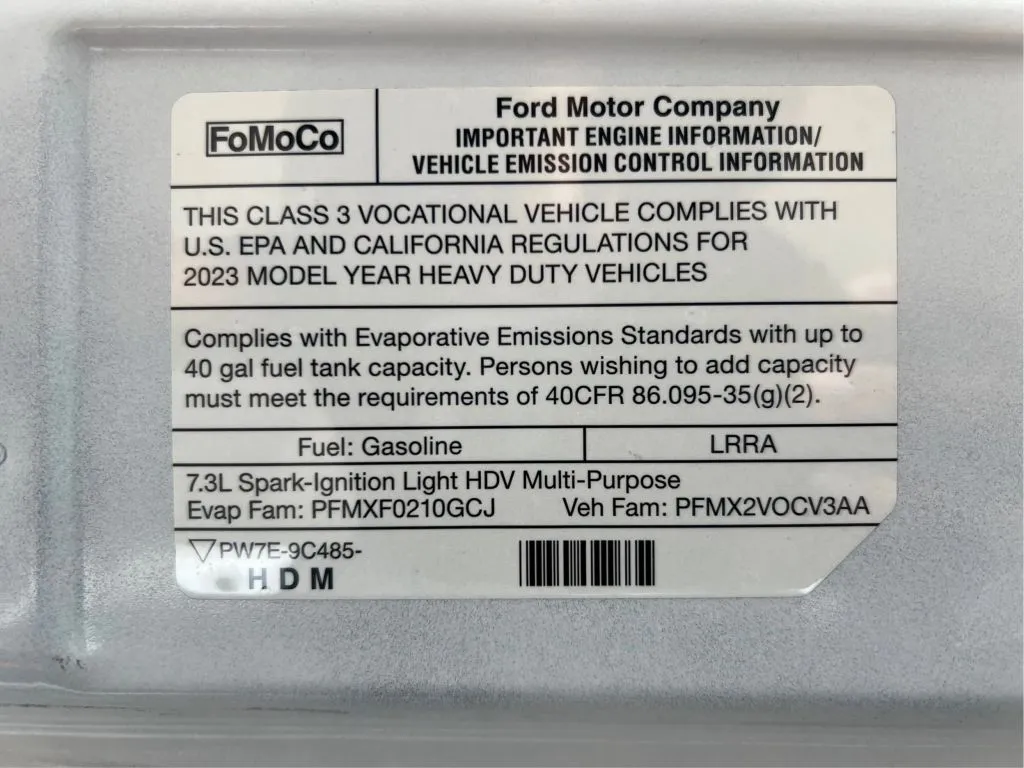 Ford E-350 photo 26