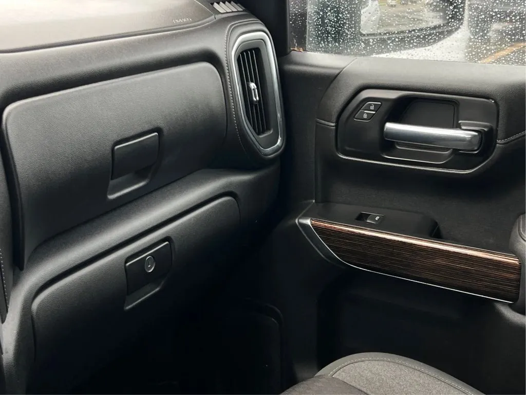 GMC Sierra photo 44