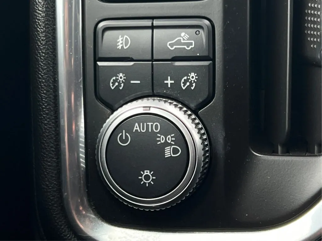 GMC Sierra photo 23