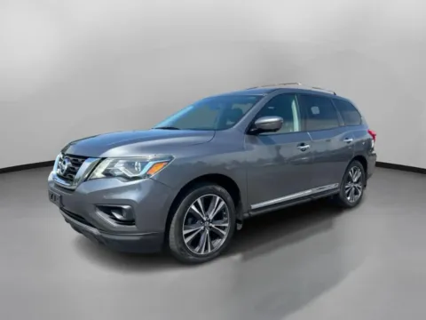More photos of 2017 Nissan Pathfinder Platinum Sport Utility 4D at Drivemax, CT