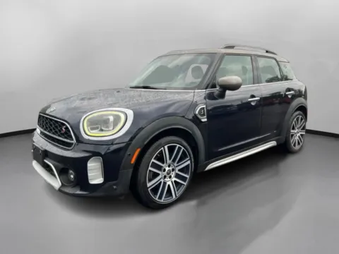More photos of 2021 MINI Countryman Cooper S Hatchback 4D at Drivemax, CT