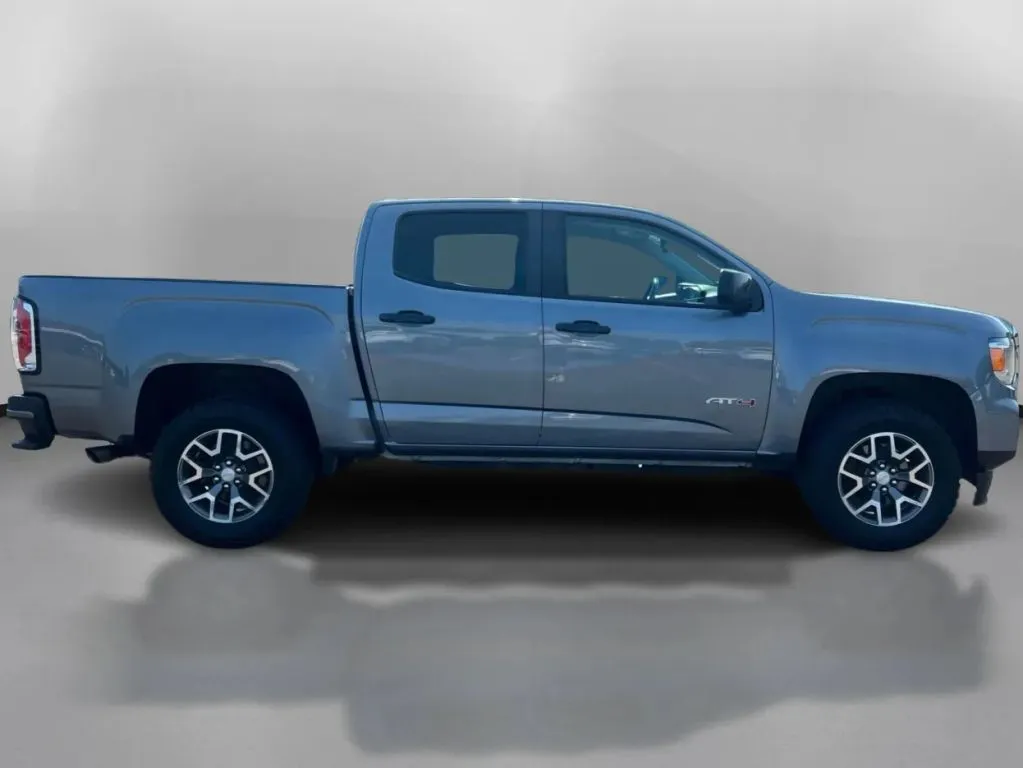 GMC Canyon photo 7