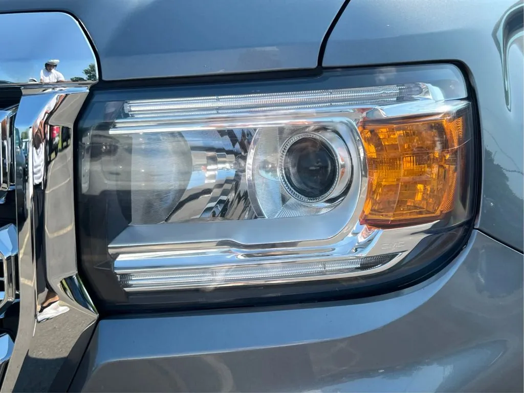 GMC Canyon photo 31
