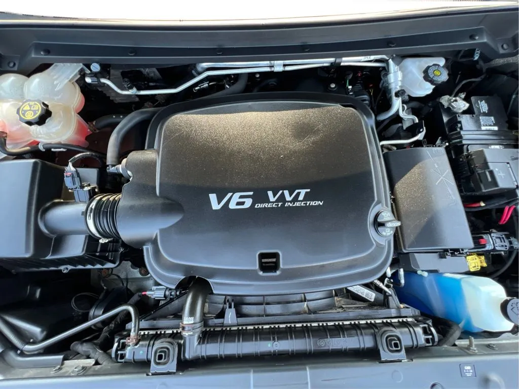 GMC Canyon photo 27