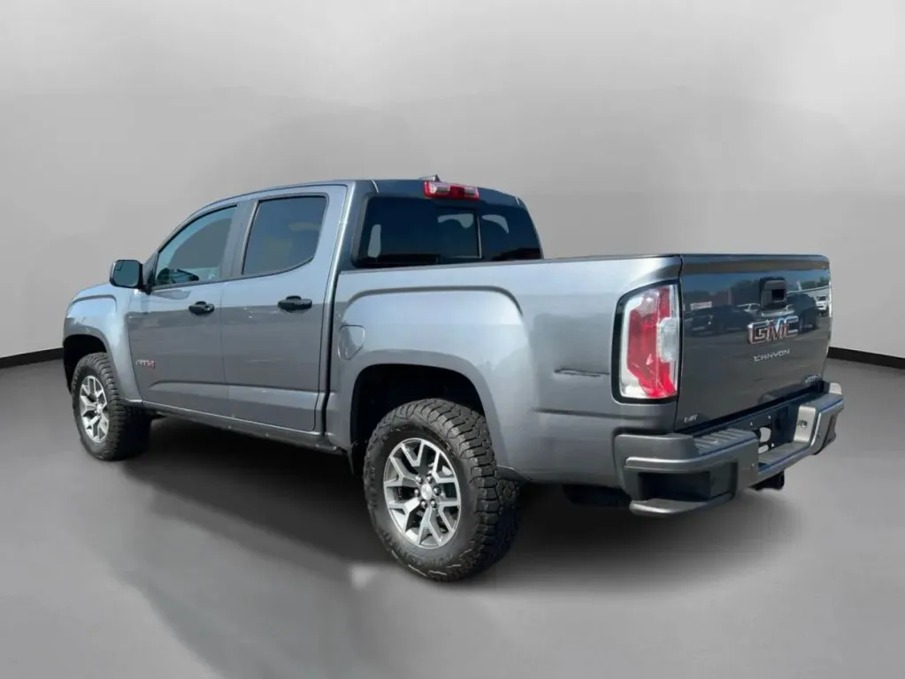 GMC Canyon photo 13
