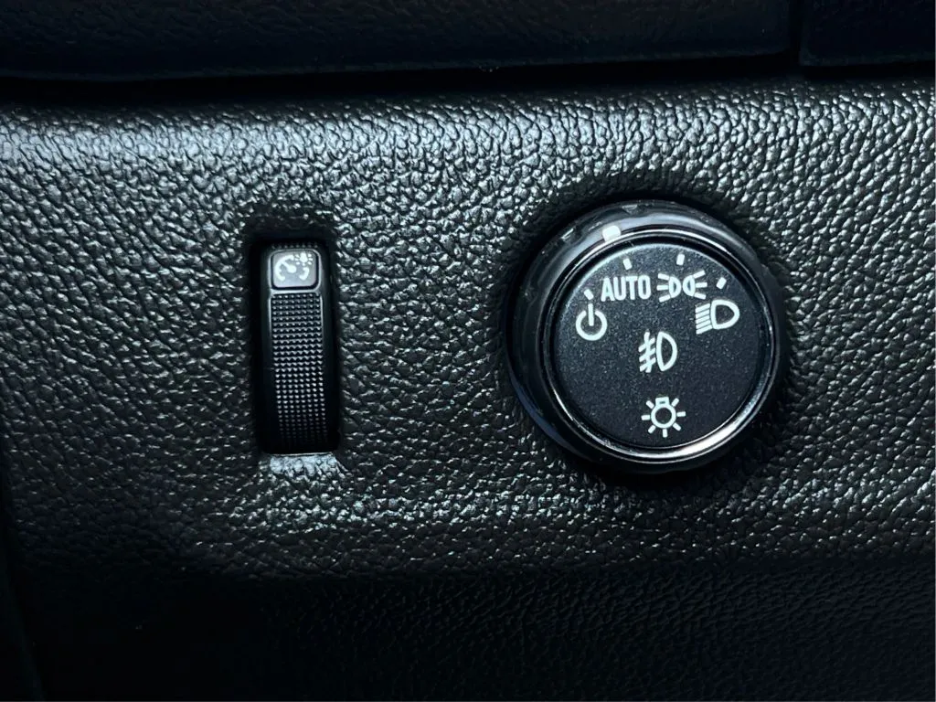 GMC Canyon photo 23
