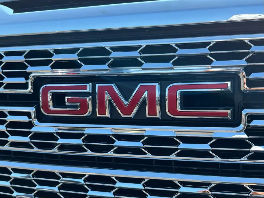 GMC Canyon photo 34