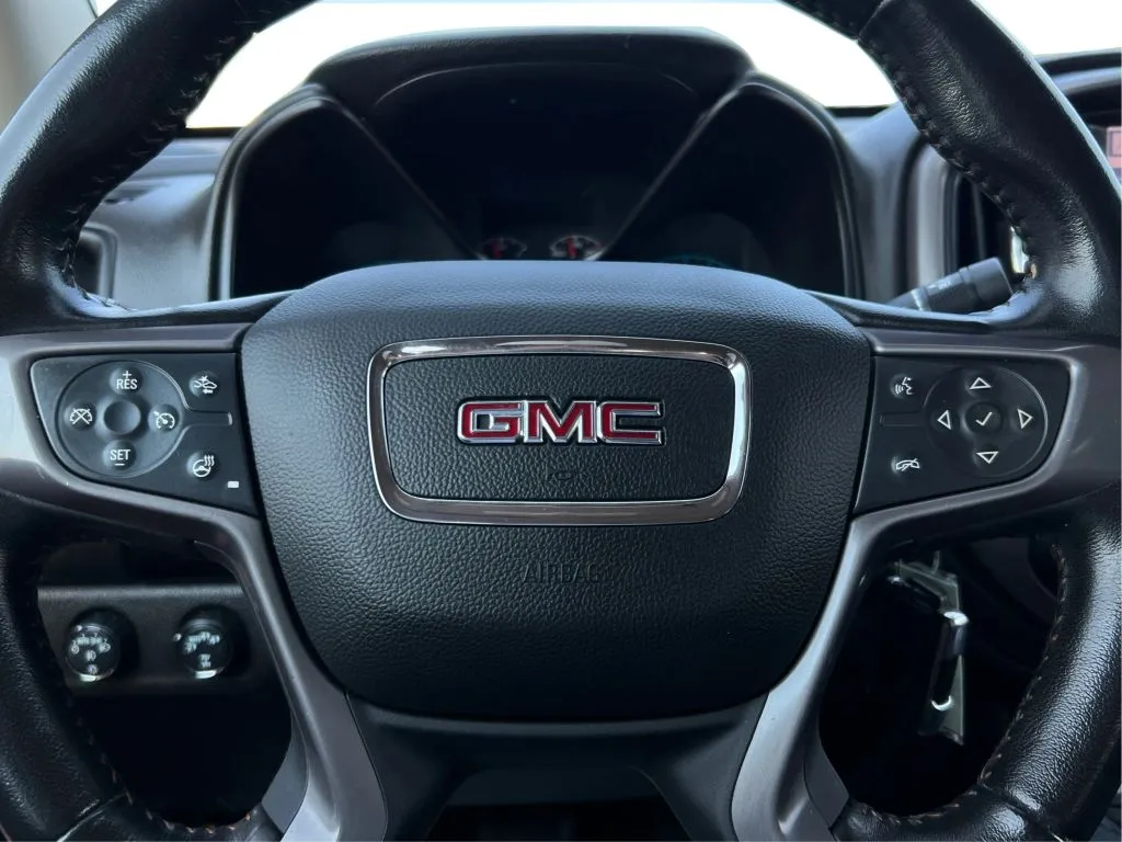 GMC Canyon photo 22