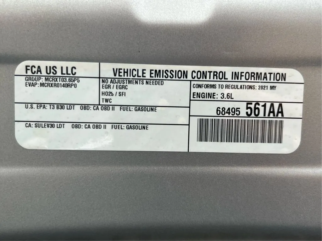 Chrysler Pacifica photo 28