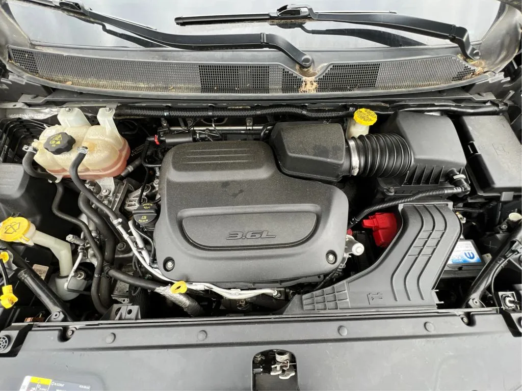 Chrysler Pacifica photo 29