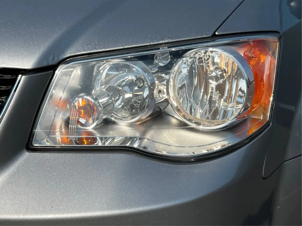 Dodge Grand Caravan photo 32