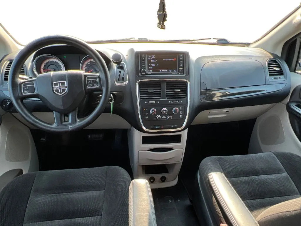 Dodge Grand Caravan photo 35