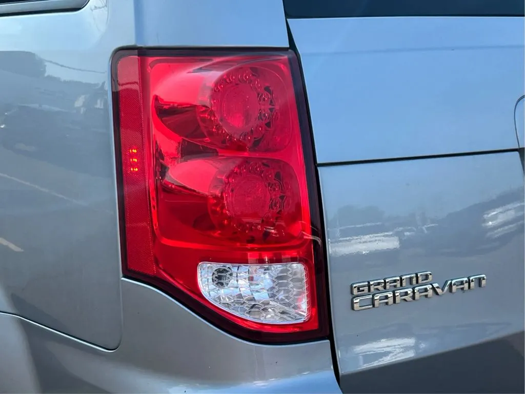 Dodge Grand Caravan photo 33