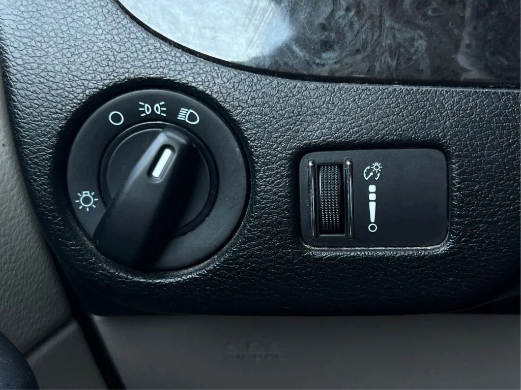 Dodge Grand Caravan photo 24