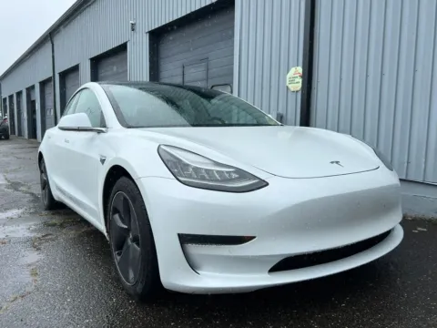 More photos of 2019 Tesla Model 3 Long Range Sedan 4D at Drivemax, CT