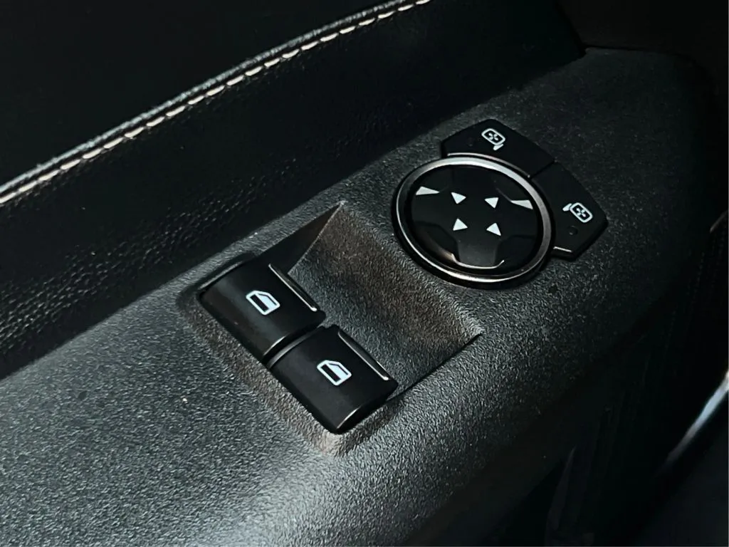 Ford Mustang photo 42