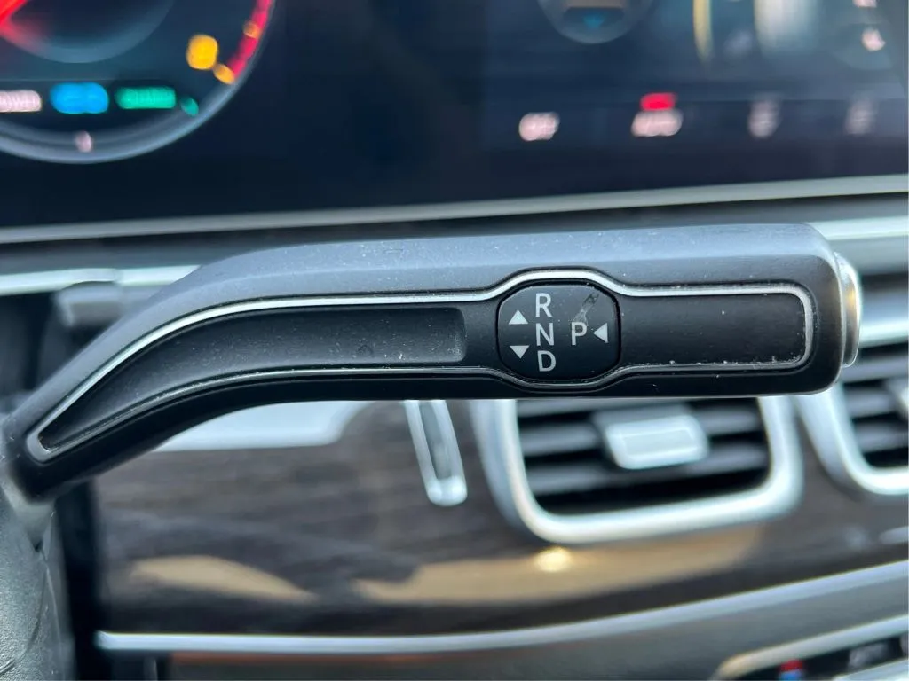 Mercedes-Benz GLS photo 49