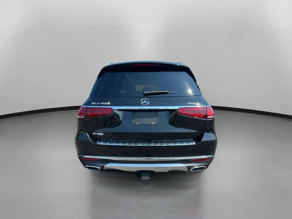 Mercedes-Benz GLS photo 11