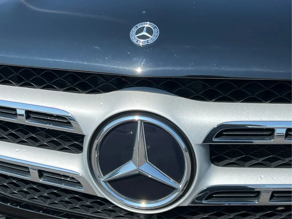 Mercedes-Benz GLS photo 36